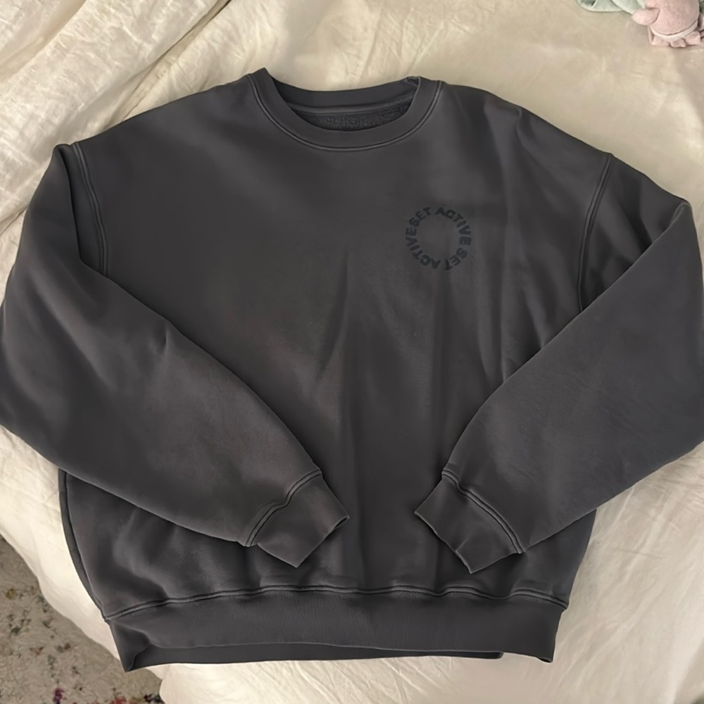Set Active Crewneck
